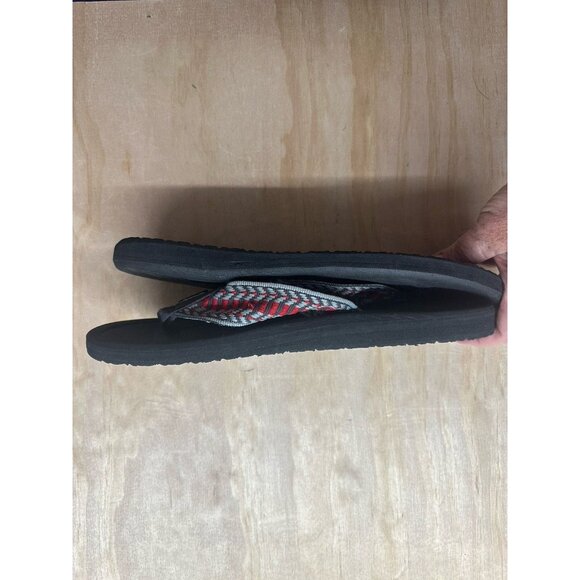 Reef Sandals Men’s 13 Aztec Design Red Gray Flip Flop Excellent Quality - Picture 6 of 6